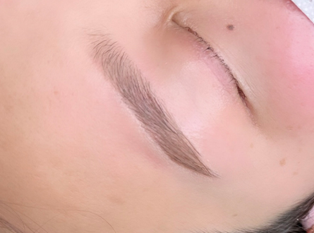 eyebrow